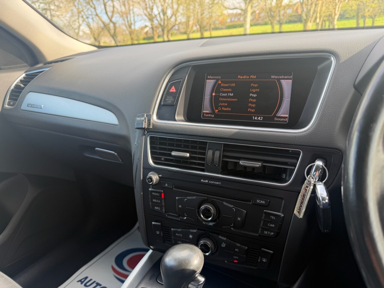 2012 AUDI Q5 2.0 TDI SE SUV 5dr Diesel S Tronic quattro Euro 5 (170 ps) - vehicle photo 13 for sale on PureCar