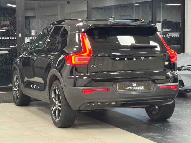 2020 VOLVO XC40 - Photo 2