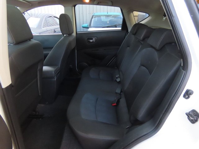 2013 NISSAN QASHQAI - Photo 9