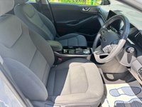 USED 2023 72 HYUNDAI IONIQ 38.3kWh Premium Hatchback 5dr Electric Auto (136 ps) 1 OWNER - JUST SERVICED