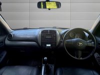 USED 2004 54 TOYOTA RAV4 2.0 D-4D XT4 SUV 5dr Diesel Manual 4WD (190 g/km, 114 bhp) 