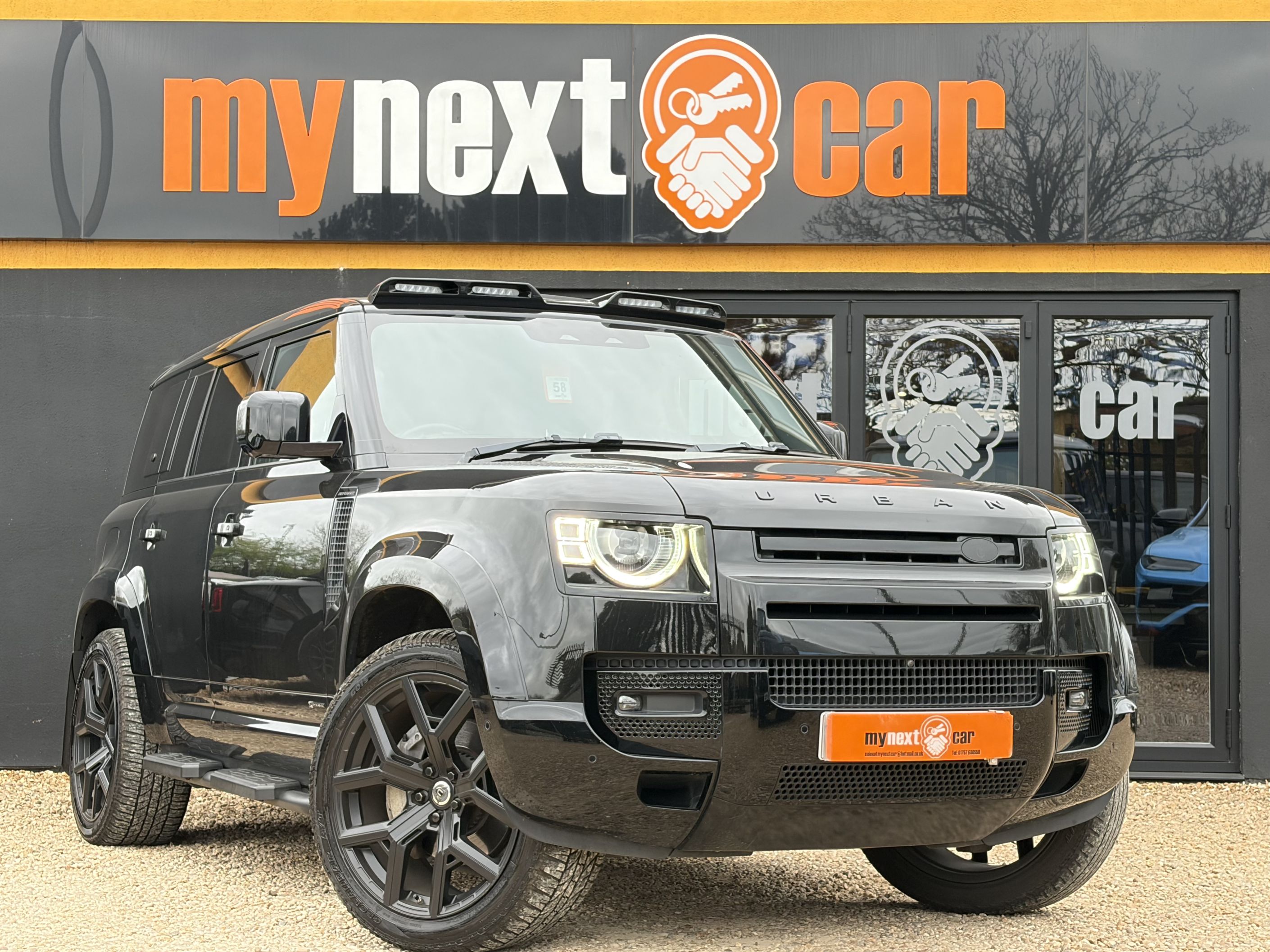 2020 Land Rover Defender 3.0 D3...