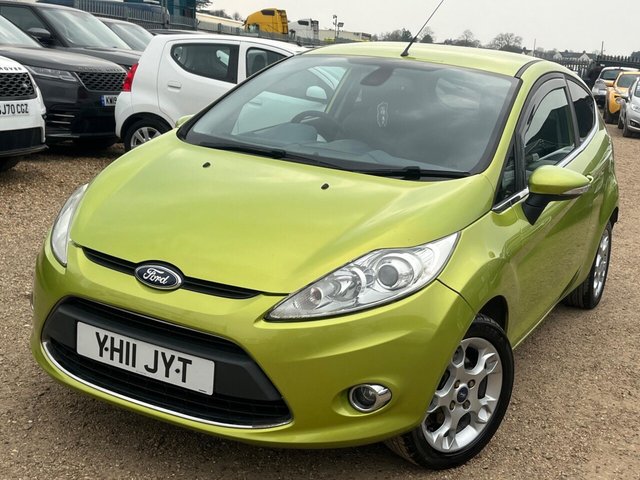 2011 FORD FIESTA - Photo 8