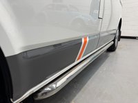 USED 2018 68 VOLKSWAGEN TRANSPORTER 2.0 TDI T32 BlueMotion Tech Highline Kombi Double Cab 5dr Diesel DSG FWD SWB Euro 6 (s/s) (150 ps) KOMBI VAN