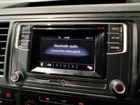 USED 2018 68 VOLKSWAGEN TRANSPORTER 2.0 TDI T32 BlueMotion Tech Highline Kombi Double Cab 5dr Diesel DSG FWD SWB Euro 6 (s/s) (150 ps) KOMBI VAN