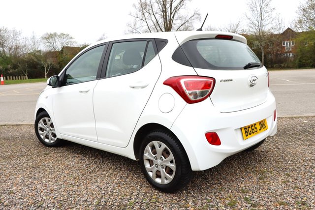 2015 HYUNDAI I10 - Photo 3