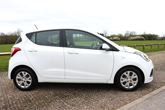2015 HYUNDAI I10 - Photo 5
