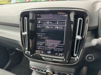 USED 2021 71 VOLVO XC40 T5 Recharge PHEV R DESIGN Pro Panoramic Roof | Harman Kardon