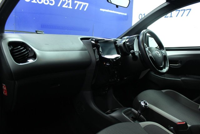 2021 TOYOTA AYGO - Photo 7