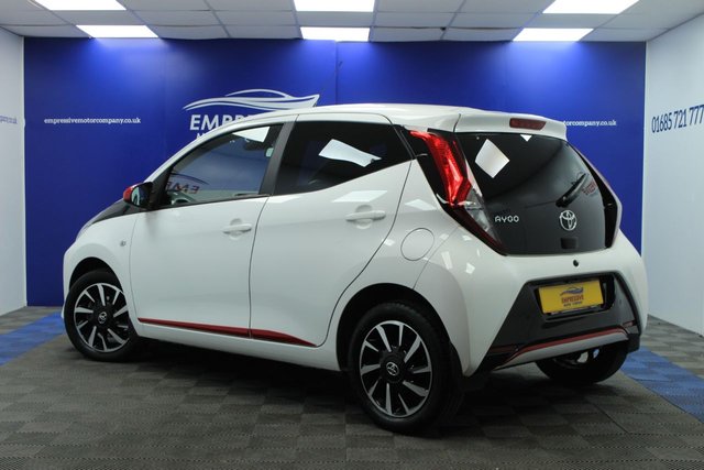 2021 TOYOTA AYGO - Photo 4