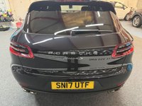 USED 2017 17 PORSCHE MACAN S 3.0 V6 DIESEL 1 FORMER KEEPER PORSCHE HISTORY  ALL OUR CARS COME WITH 2 KEYS  FULL SERVICE FULL MOT WARRANTY  DETAILED VALET
