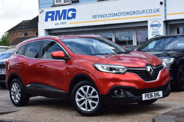 View our Renault Kadjar 1.5 dCi Dynamique Nav SUV 5dr Diesel Manual Euro 6 | 2 KEYS | ONE PREVIOUS OWNER  | &pound;20 A YEAR ROAD TAX | SAT NAV | HANDS FREE | LANE ASSIST | BLUETOOTH | TOUCHSCREEN ENTERTAINMENT SYSTEM | PARKING SENSORS 