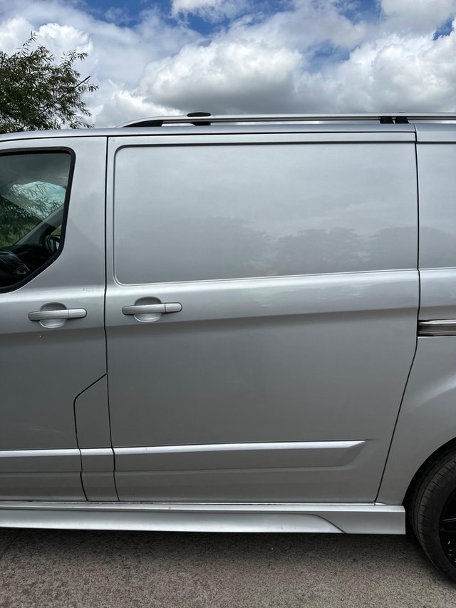 View our FORD TRANSIT CUSTOM