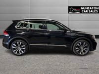 USED 2017 17 VOLKSWAGEN TIGUAN 2.0 TDI BlueMotion Tech R-Line SUV 5dr Diesel DSG 4Motion Euro 6 (s/s) (150 ps) 