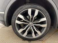 USED 2017 17 VOLKSWAGEN TIGUAN 2.0 TDI BlueMotion Tech R-Line SUV 5dr Diesel DSG 4Motion Euro 6 (s/s) (150 ps) 
