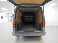 USED 2023 23 VOLKSWAGEN TRANSPORTER T28 2.0 TDI 150 BMT SWB HIGHLINE DSG AUTO ( HUGE SPEC ! ) DSG AUTO | SAT NAV | TAILGATE | SPOILER !