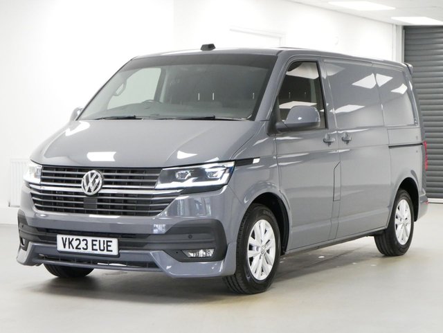 View our Volkswagen Transporter T28 2.0 TDI 150 BMT SWB HIGHLINE DSG AUTO ( HUGE SPEC ! )