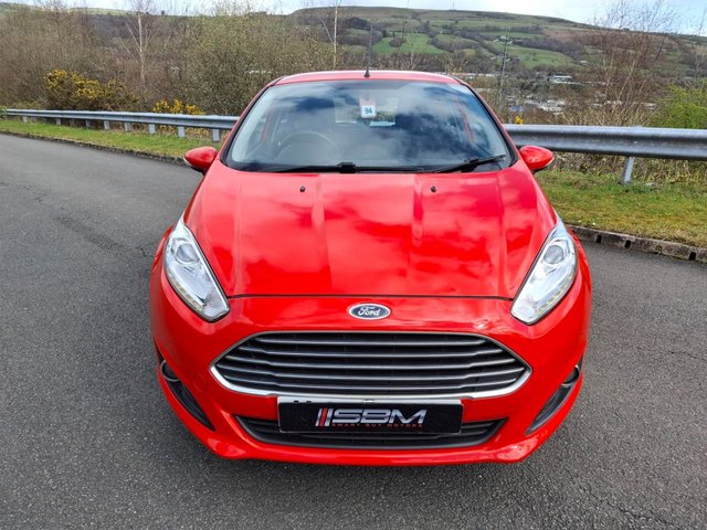 2016 FORD FIESTA - Photo 2