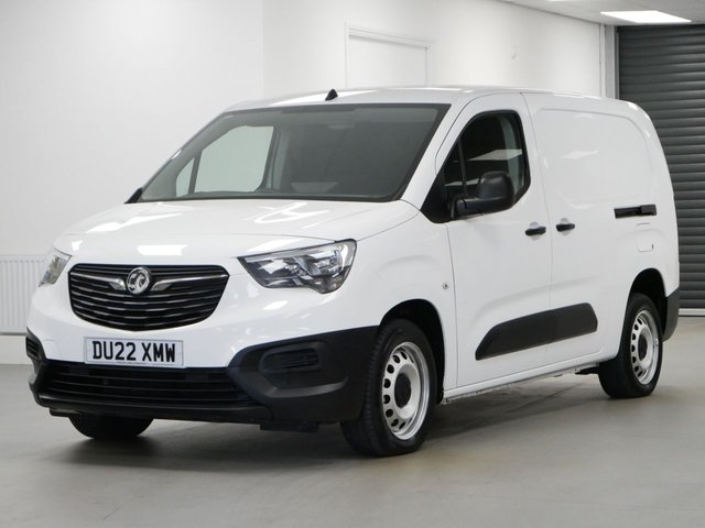 View our Vauxhall Combo L2 1.5 TURBO D 100 BHP 2300 LONG DYNAMIC NAV 6 DOOR
