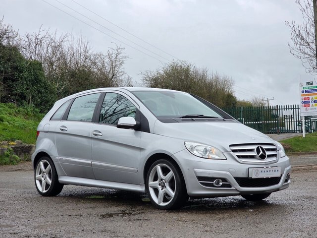 View our Mercedes-Benz B-Class range