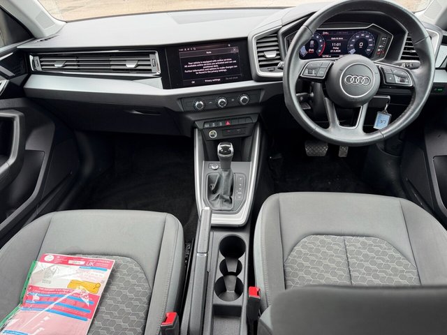 2021 AUDI A1 - Photo 8