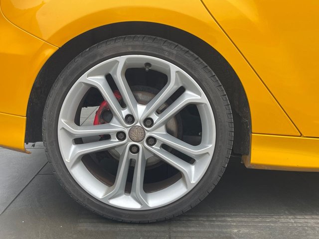 2017 FORD FOCUS - Photo 9