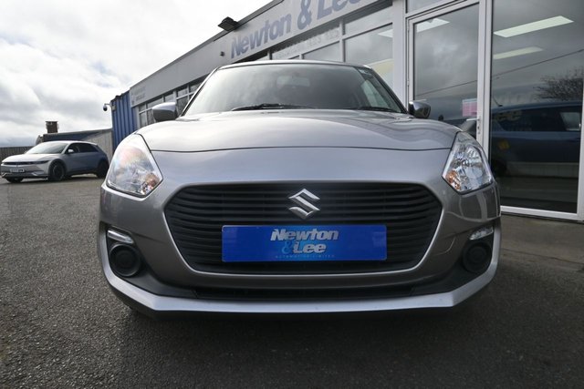 2020 SUZUKI SWIFT - Photo 2