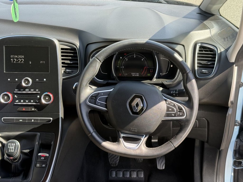 USED 2018 18 RENAULT GRAND SCENIC 1.5h dCi Hybrid Assist Dynamique Nav MPV 5dr Diesel Hybrid Manual Euro 6 (s/s) (110 ps) Rear Camera, Sat Nav