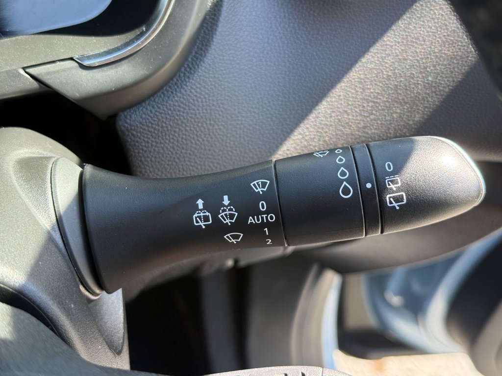 USED 2018 18 RENAULT GRAND SCENIC 1.5h dCi Hybrid Assist Dynamique Nav MPV 5dr Diesel Hybrid Manual Euro 6 (s/s) (110 ps) Rear Camera, Sat Nav