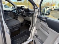 FORD TRANSIT CUSTOM — thumbnail 33 of 51