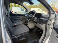 FORD TRANSIT CUSTOM — thumbnail 37 of 51