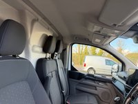 FORD TRANSIT CUSTOM — thumbnail 42 of 51
