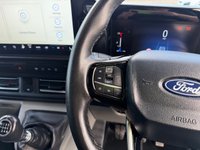 FORD TRANSIT CUSTOM — thumbnail 46 of 51