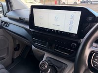 FORD TRANSIT CUSTOM — thumbnail 49 of 51