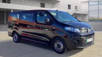 USED 2021 71 VAUXHALL Vivaro Life Electric 50kWh Combi MPV 5dr Electric Auto LWB (9 Seat, 7.4kW Charger) (136 ps) DIAMOND BLACK METALLIC PAINTWORK + APPLE CARPLAY + ANDROID AUTO