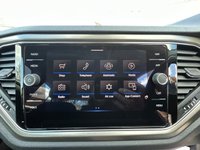 USED 2021 70 VOLKSWAGEN T-ROC 1.0 TSI SE SUV 5dr Petrol Manual Euro 6 (s/s) (110 ps) ** 4.9  STAR AUTOTRADER REVIEWS **