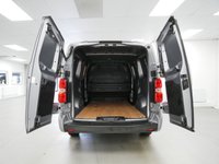 USED 2023 72 VAUXHALL VIVARO 3100 2.0 D 145 BHP L2 LONG PRO EDITION 6 DOOR SAT NAV | AIR CON | 145 BHP | L2 LONG