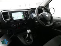 USED 2023 72 VAUXHALL VIVARO 3100 2.0 D 145 BHP L2 LONG PRO EDITION 6 DOOR SAT NAV | AIR CON | 145 BHP | L2 LONG