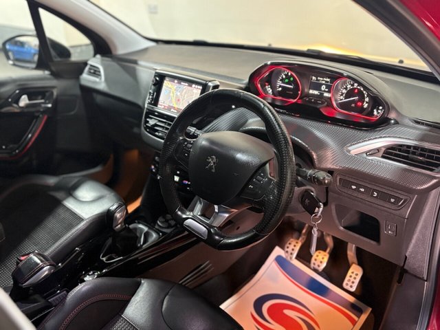 2017 PEUGEOT 2008 - Photo 9