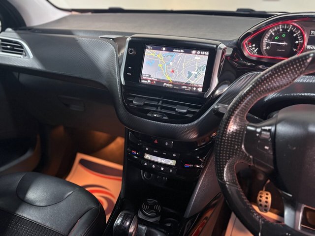 2017 PEUGEOT 2008 - Photo 10