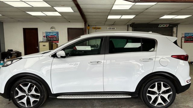 2017 KIA SPORTAGE - Photo 8