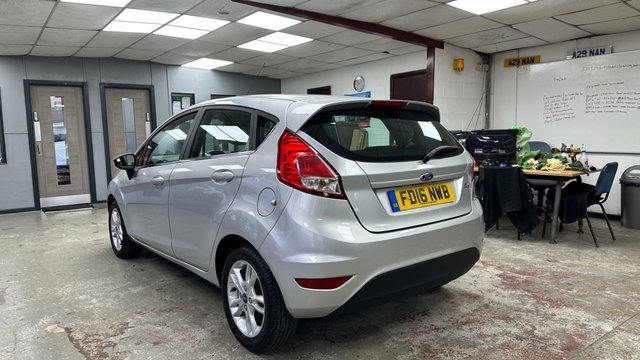 2016 FORD FIESTA - Photo 10