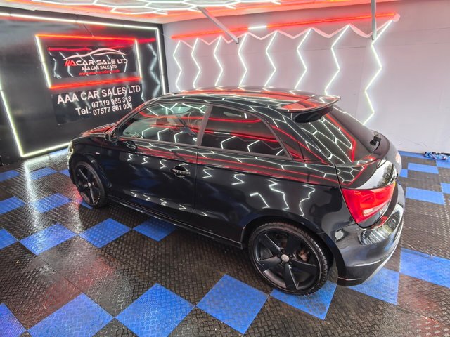 2014 AUDI A1 - Photo 10