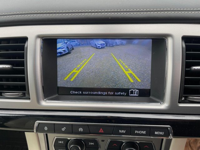 2015 JAGUAR XF - Photo 11