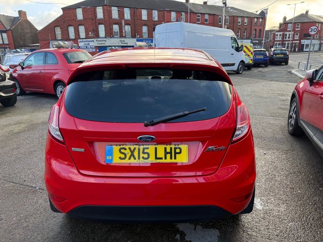 2015 FORD FIESTA - Photo 4