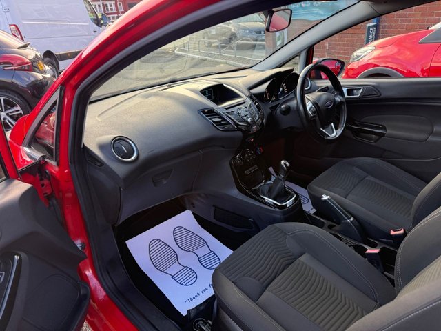 2015 FORD FIESTA - Photo 9