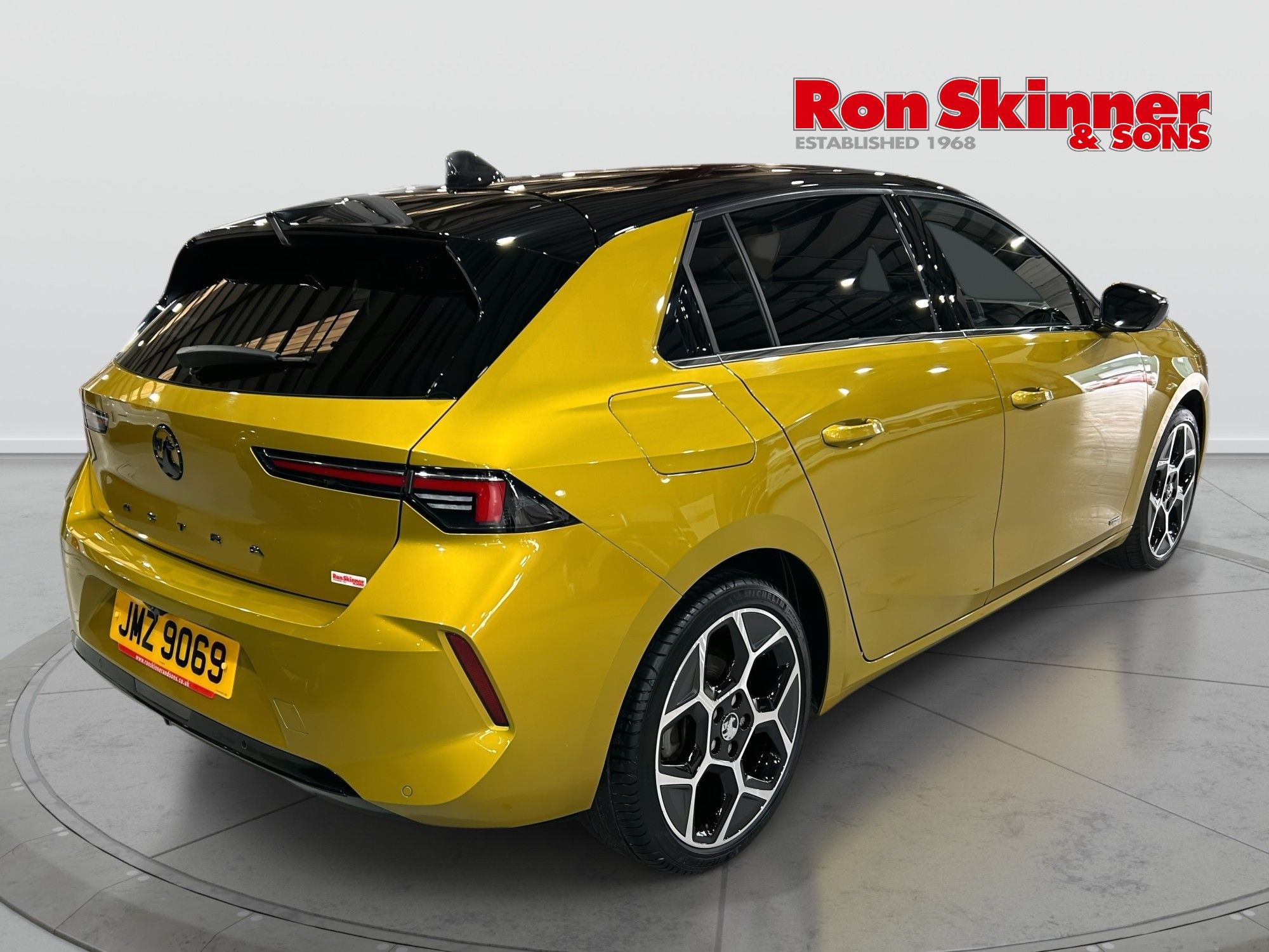 USED 2023 VAUXHALL ASTRA 1.2 Turbo Ultimate Hatchback 5dr Petrol Manual Euro 6 (s/s) (130 ps) 