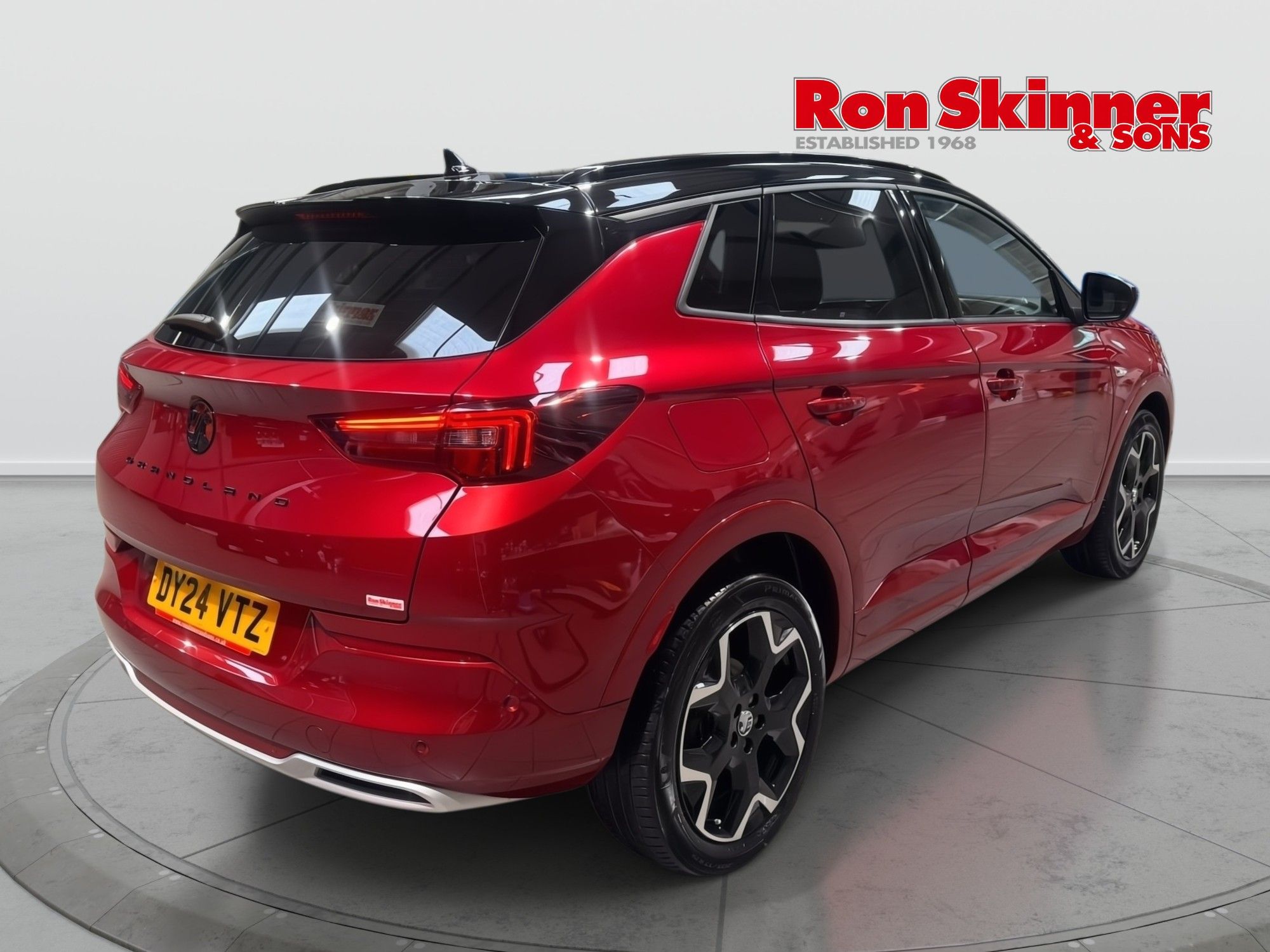 USED 2024 24 VAUXHALL GRANDLAND 1.2 Turbo Ultimate SUV 5dr Petrol Manual Euro 6 (s/s) (130 ps) 