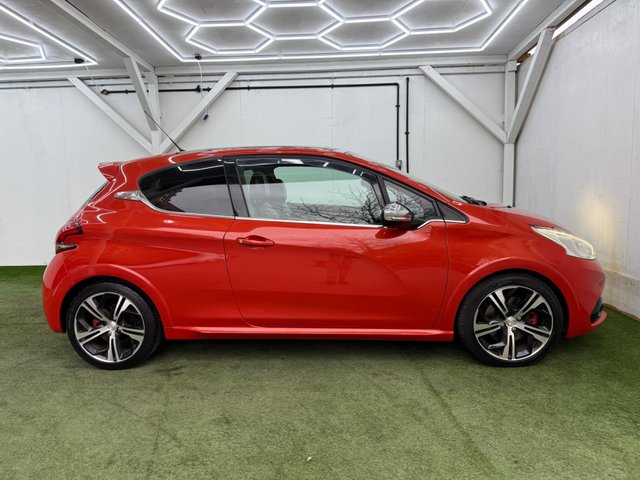 View our PEUGEOT 208