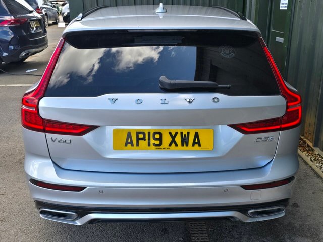 2019 VOLVO V60 - Photo 8